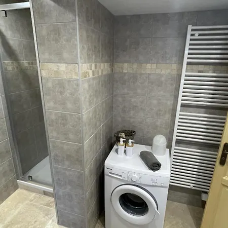 Le Pimayon 펜션 마노스크