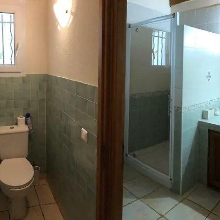 Le Pimayon 펜션 마노스크